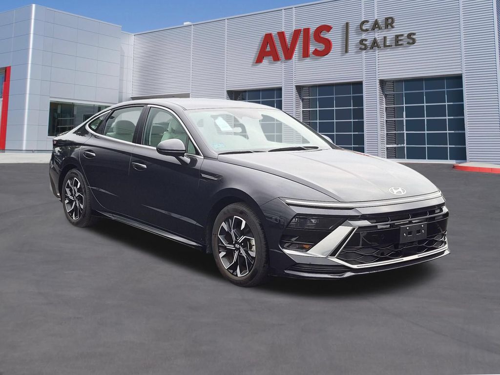 2025 Hyundai Sonata SEL - Photo 3