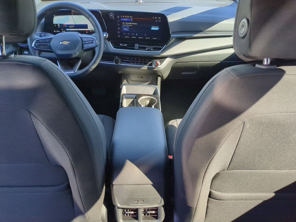 Thumbnail: 2025 Chevrolet Equinox - 25