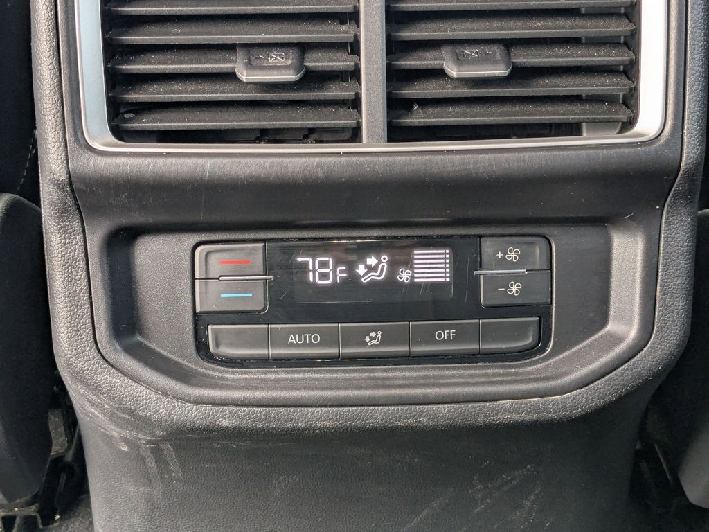 Thumbnail: 2025 Volkswagen Atlas - 28