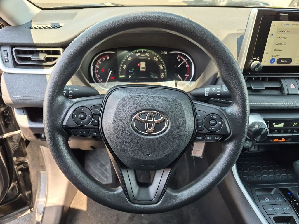 Thumbnail: 2025 Toyota RAV4 - 22