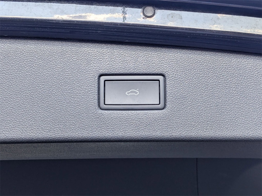 Thumbnail: 2024 Volkswagen Tiguan - 35