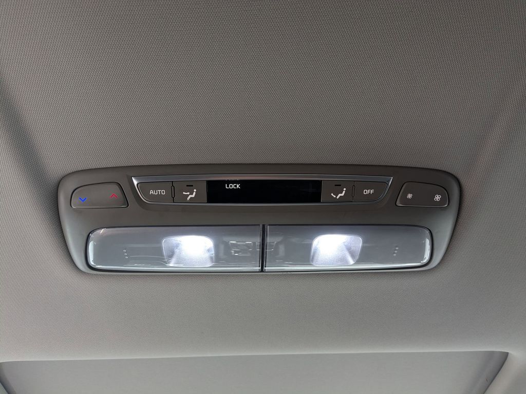 Thumbnail: 2025 Kia Telluride - 29