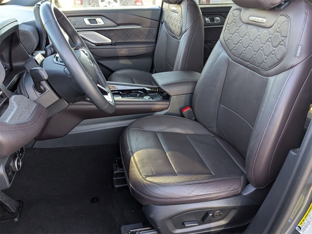 Thumbnail: 2025 Ford Explorer - 18