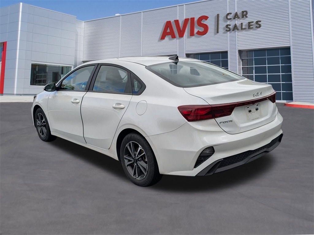 Thumbnail: 2024 Kia Forte - 3