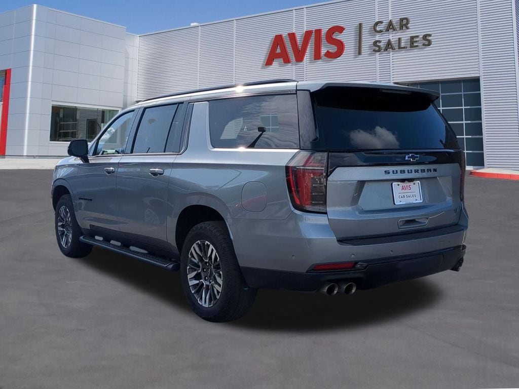 Thumbnail: 2025 Chevrolet Suburban - 9