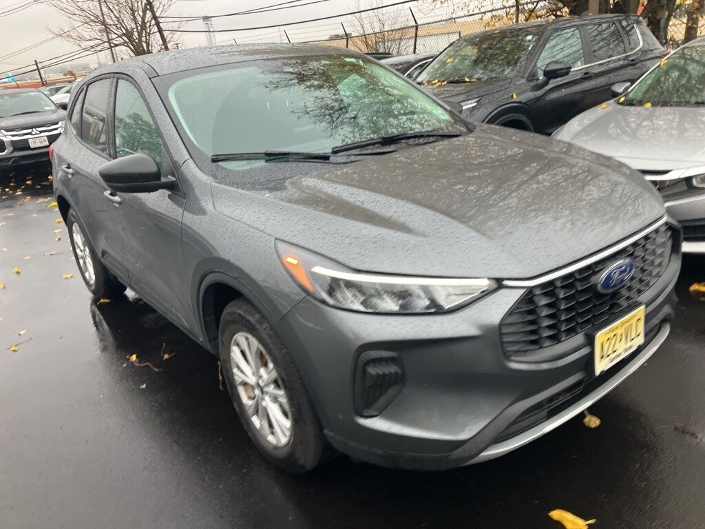 2025 Ford Escape Active photo 2