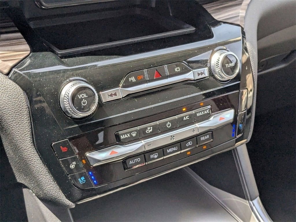 Thumbnail: 2023 Ford Explorer - 29