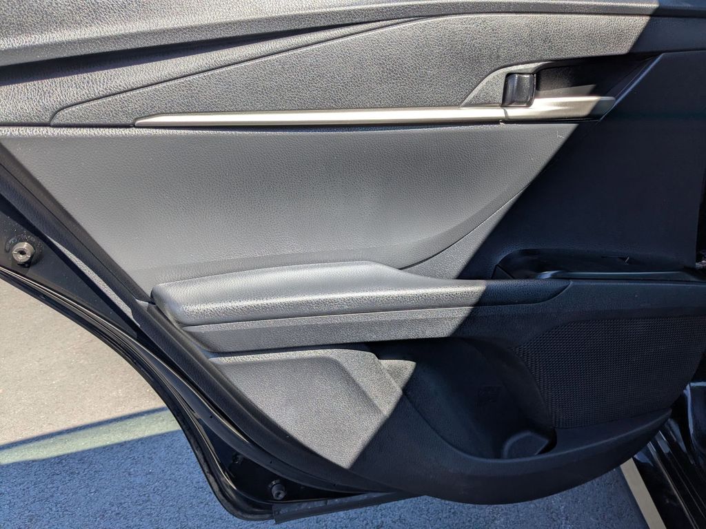 Thumbnail: 2025 Toyota Camry - 23