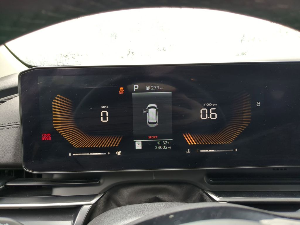 Thumbnail: 2025 Kia Carnival - 16