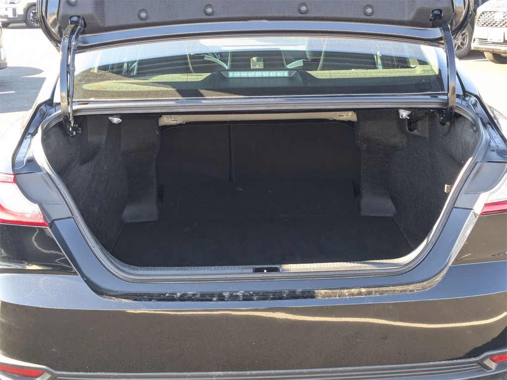 Thumbnail: 2025 Toyota Camry - 33