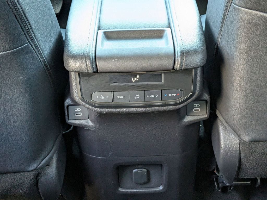 Thumbnail: 2025 Toyota Grand Highlander - 29