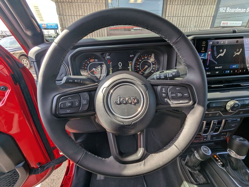 Thumbnail: 2025 Jeep Wrangler - 16
