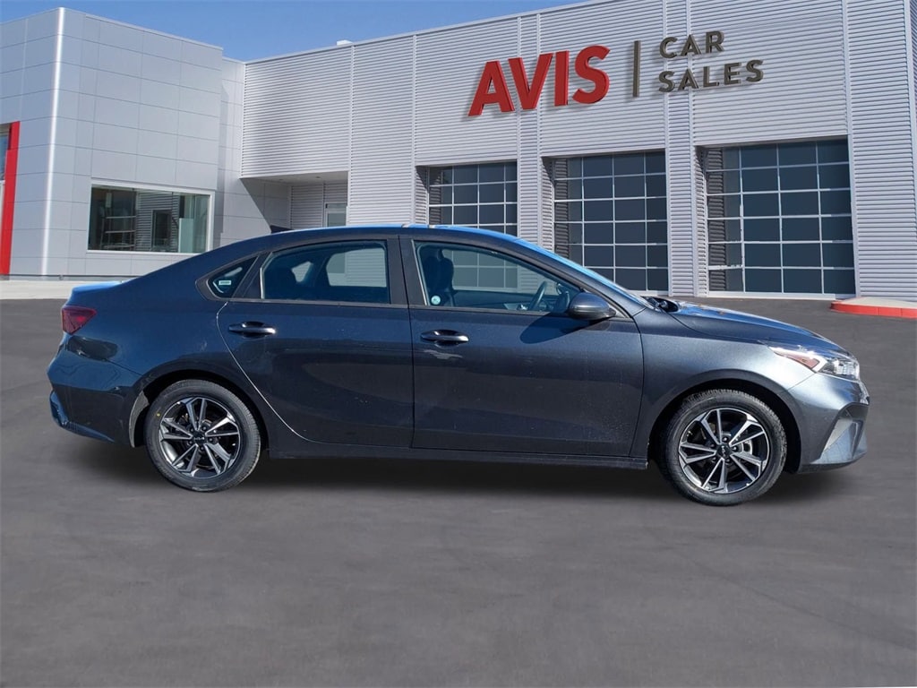 Thumbnail: 2024 Kia Forte - 6