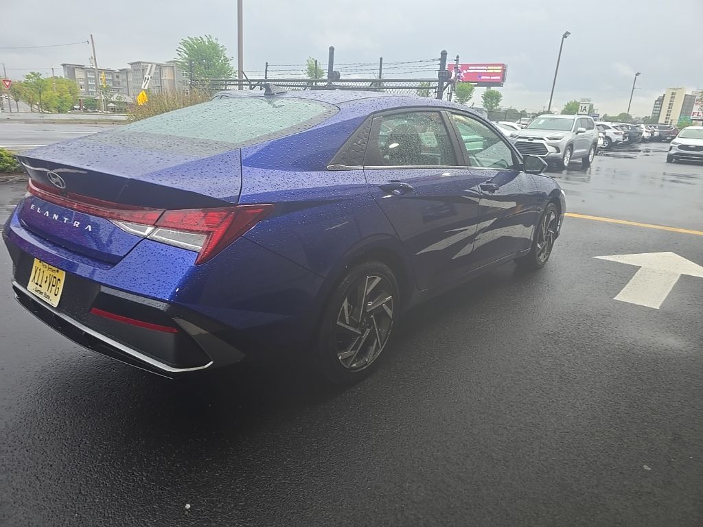 Thumbnail: 2025 Hyundai Elantra - 5