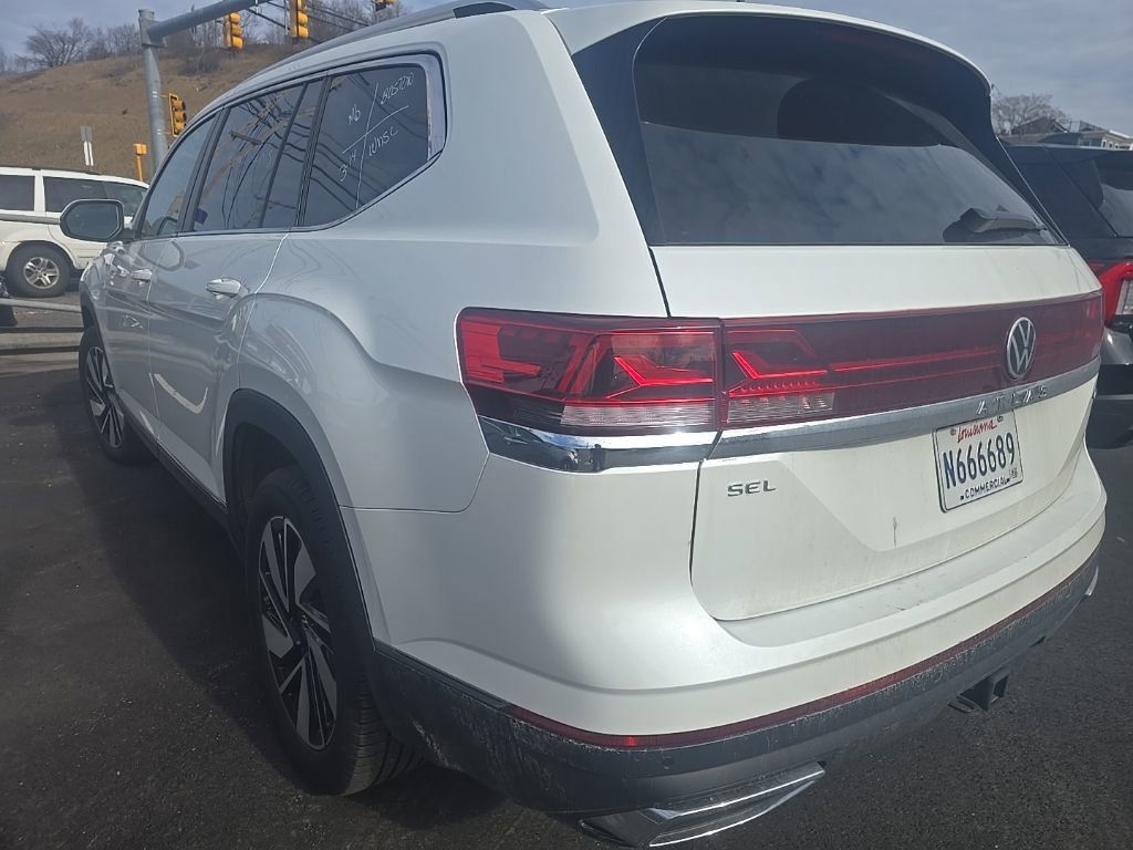 Thumbnail: 2025 Volkswagen Atlas - 4