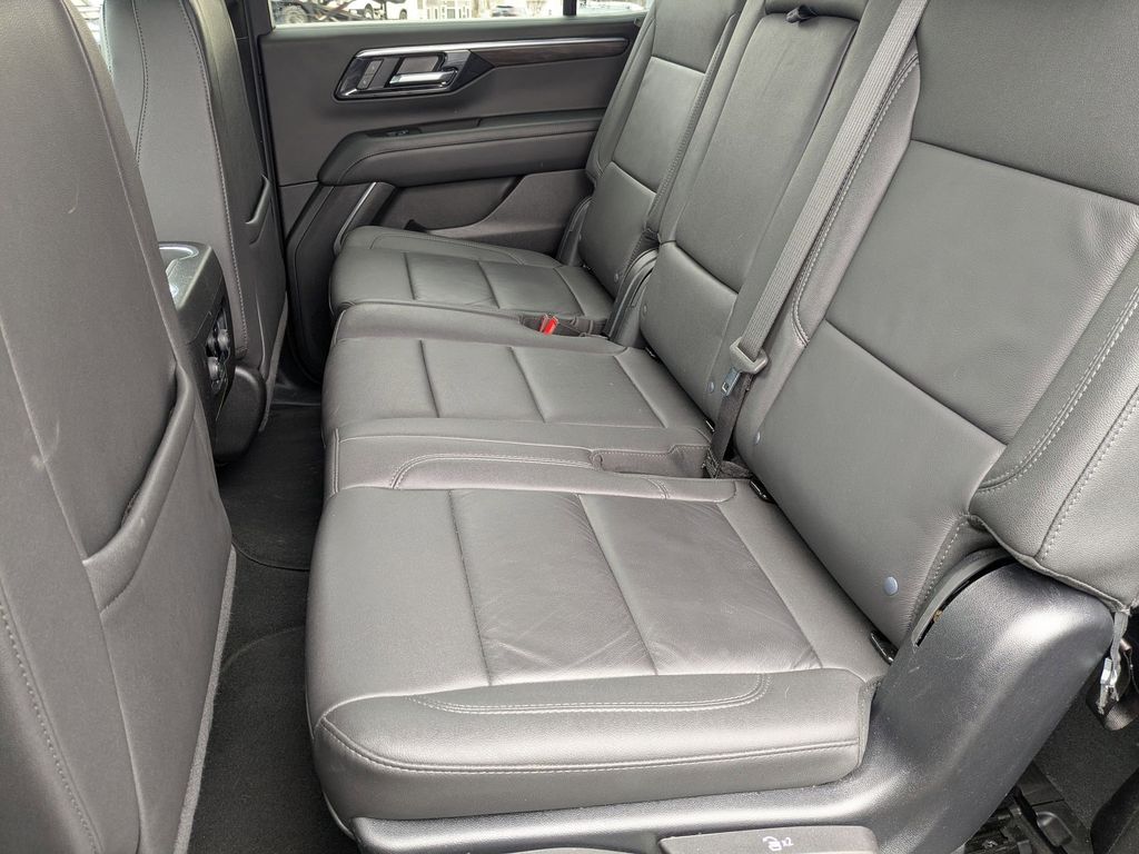 Thumbnail: 2025 Chevrolet Tahoe - 27