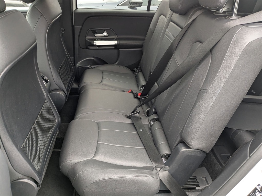 Thumbnail: 2023 Mercedes-Benz GLB - 30