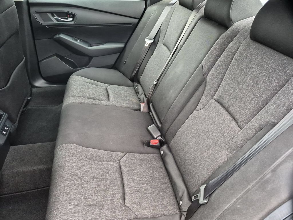 2025 Honda Accord SE - Photo 27