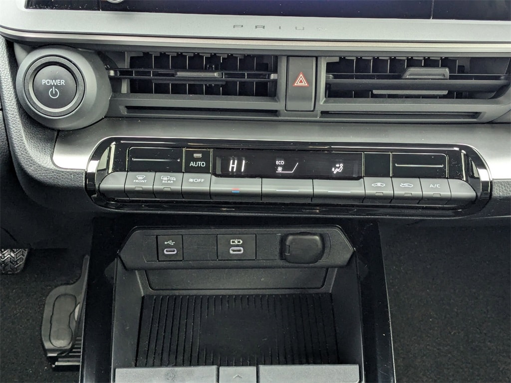 Thumbnail: 2025 Toyota Prius - 24