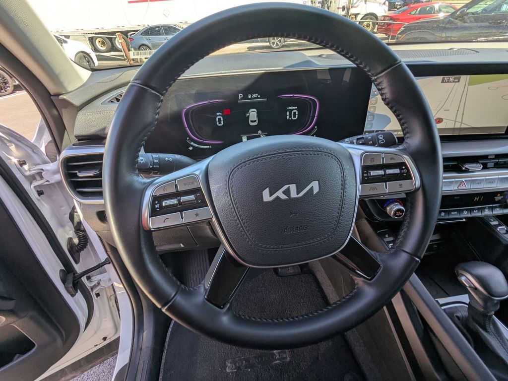 Thumbnail: 2025 Kia Telluride - 17