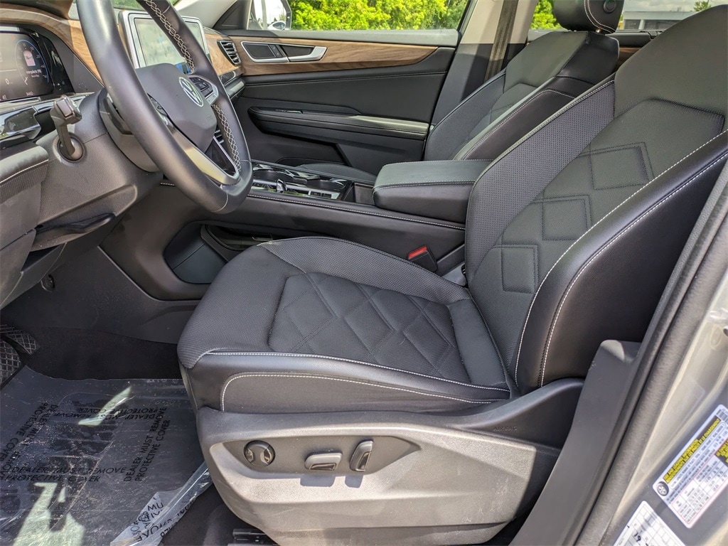 Thumbnail: 2024 Volkswagen Atlas - 24