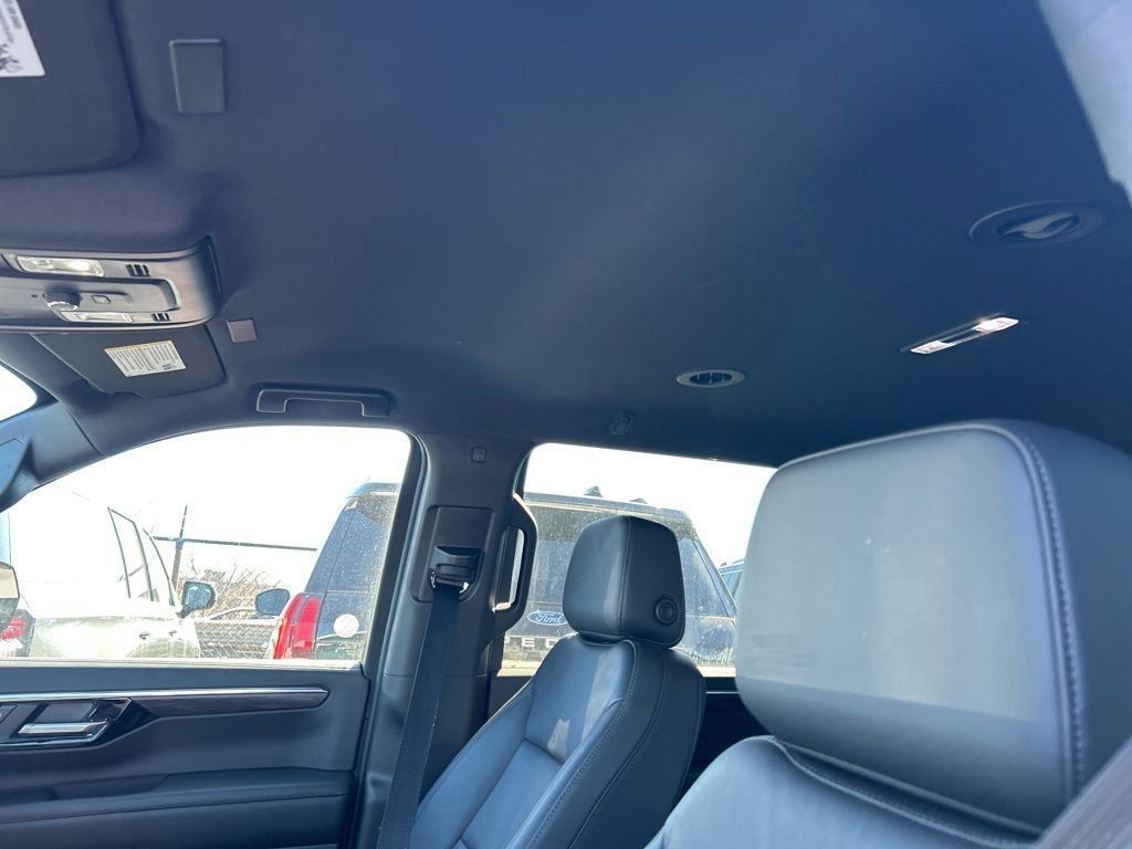 Thumbnail: 2025 Chevrolet Tahoe - 13