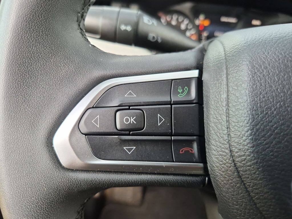 Thumbnail: 2025 Jeep Compass - 20