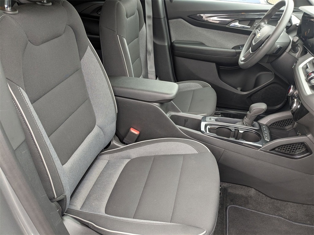 Thumbnail: 2025 Chevrolet TrailBlazer - 34