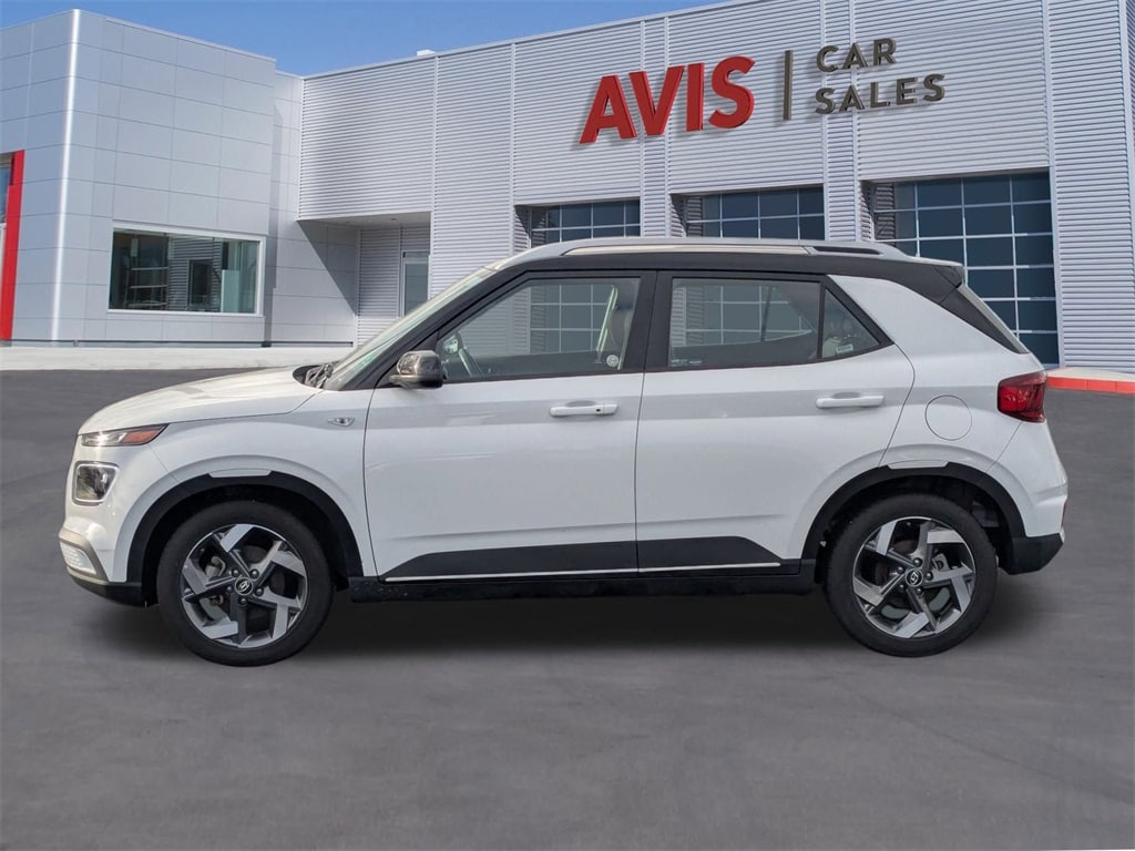 Thumbnail: 2025 Hyundai Venue - 2