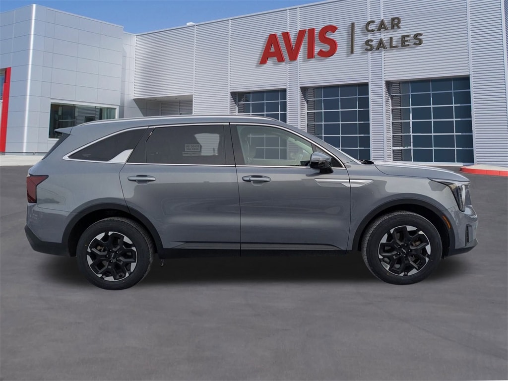 Thumbnail: 2024 Kia Sorento - 7