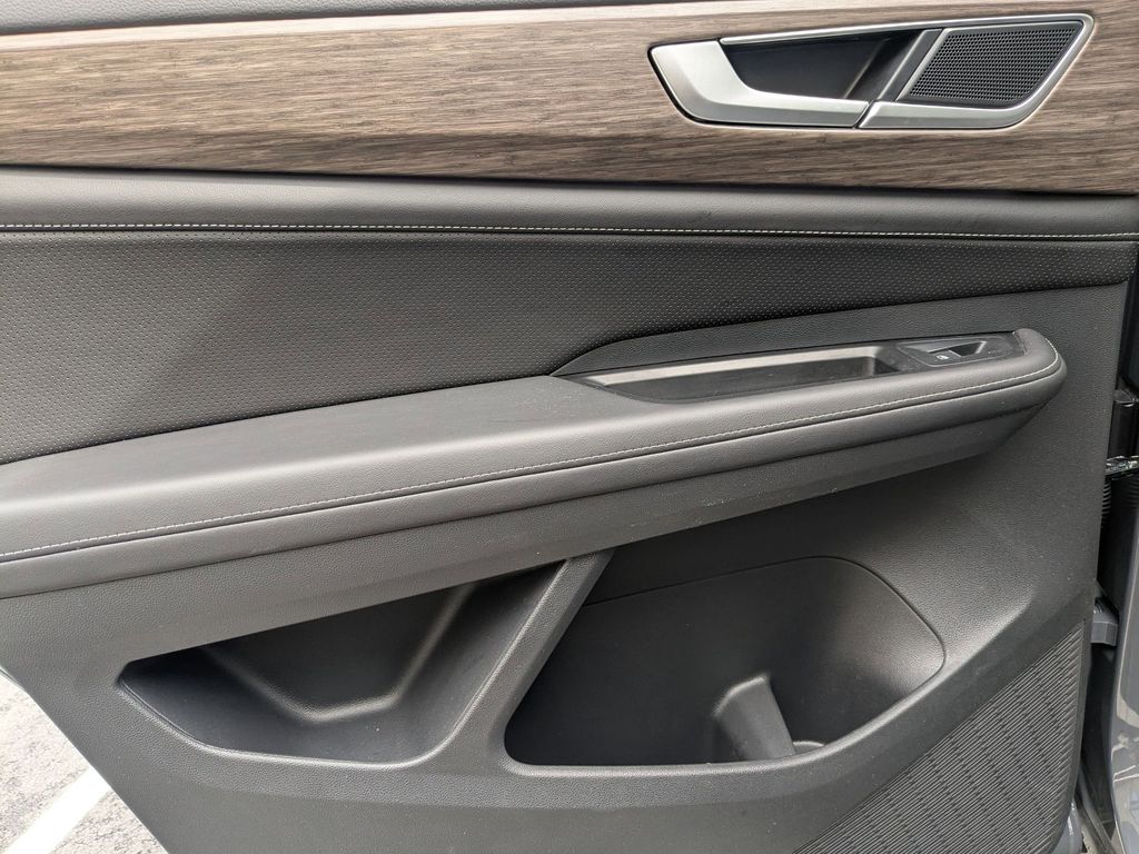 Thumbnail: 2025 Volkswagen Atlas - 25