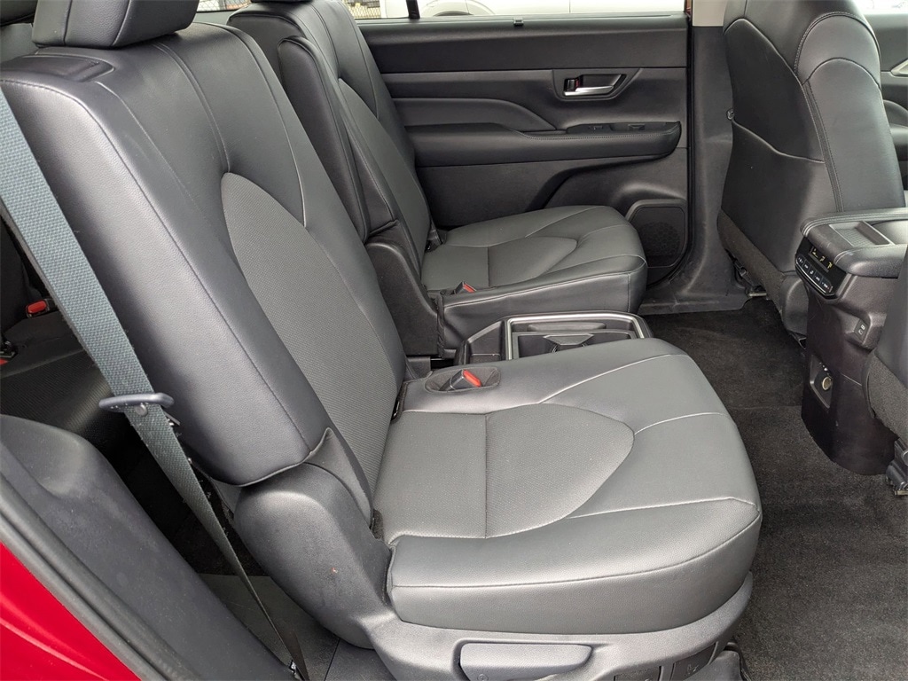 Thumbnail: 2025 Toyota Grand Highlander - 35