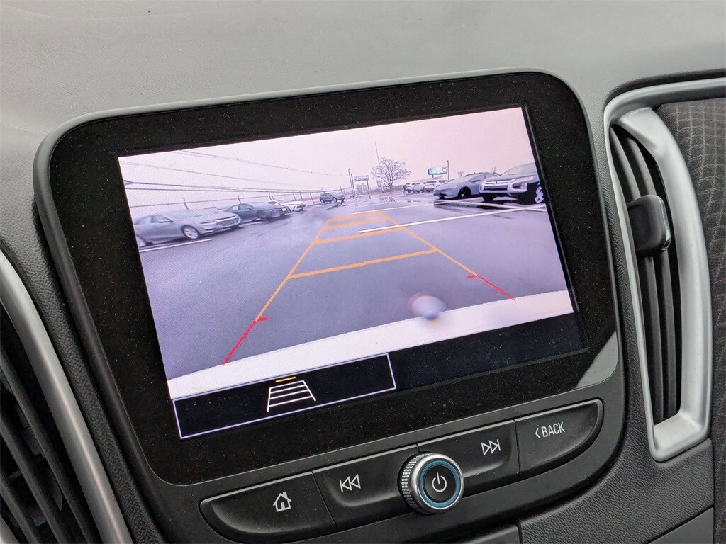 Thumbnail: 2024 Chevrolet Malibu - 25