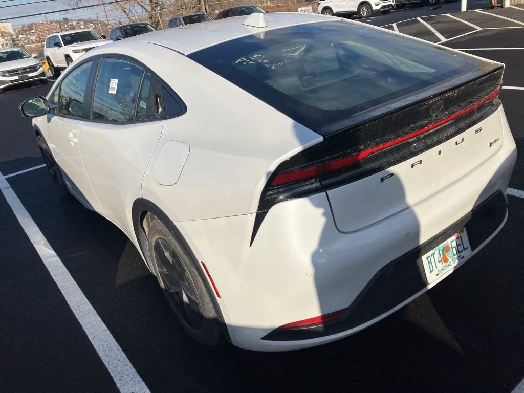 Thumbnail: 2024 Toyota Prius - 3