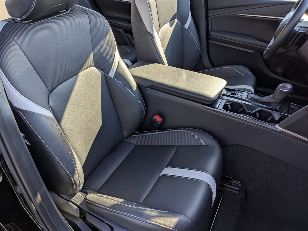 Thumbnail: 2025 Toyota Camry - 37