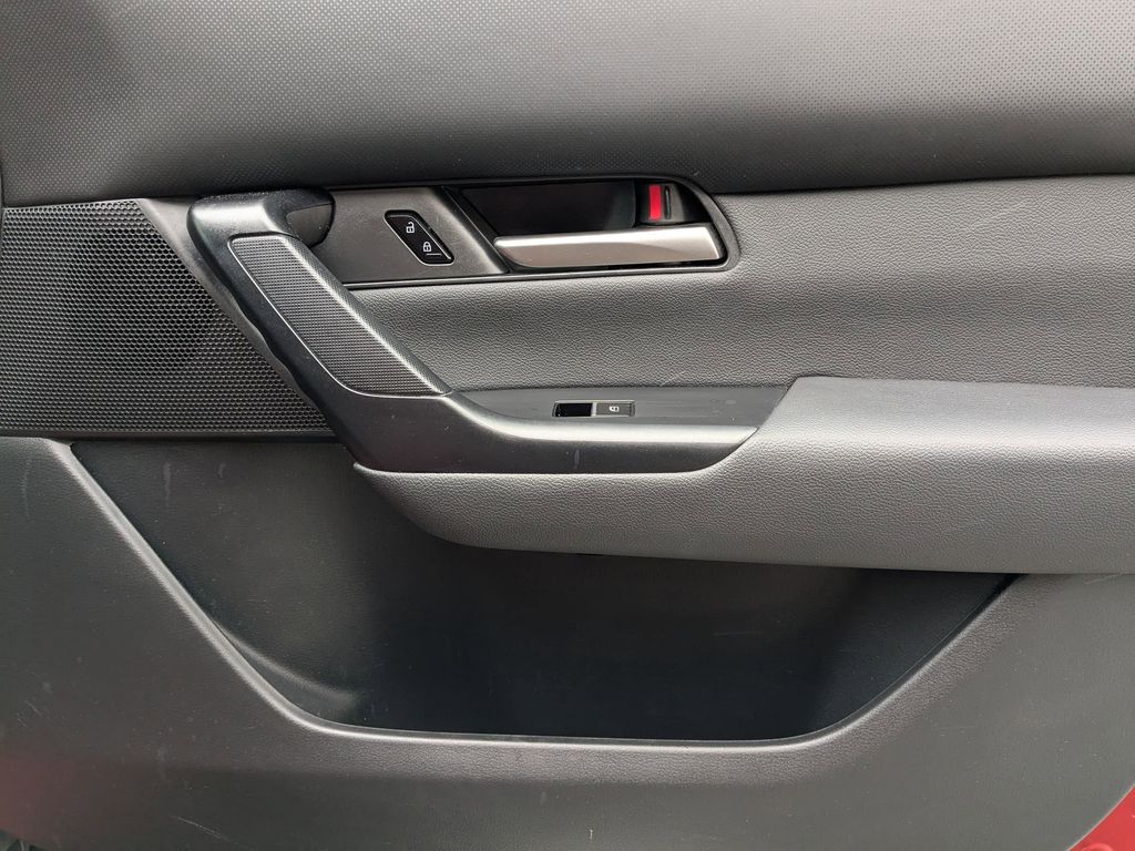 Thumbnail: 2025 Mazda CX-50 - 31