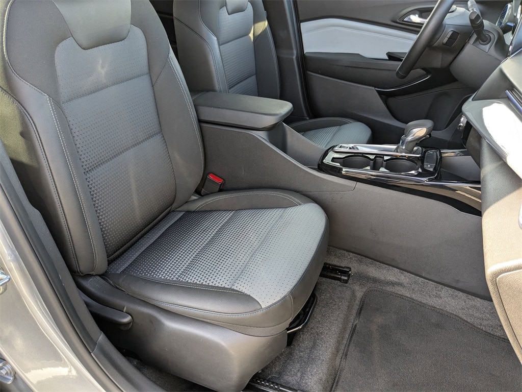 Thumbnail: 2025 Chevrolet Trax - 35