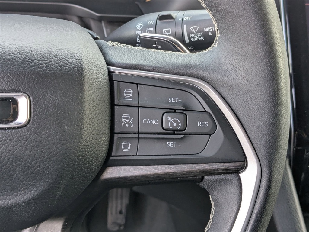 Thumbnail: 2024 Jeep Grand Cherokee L - 20