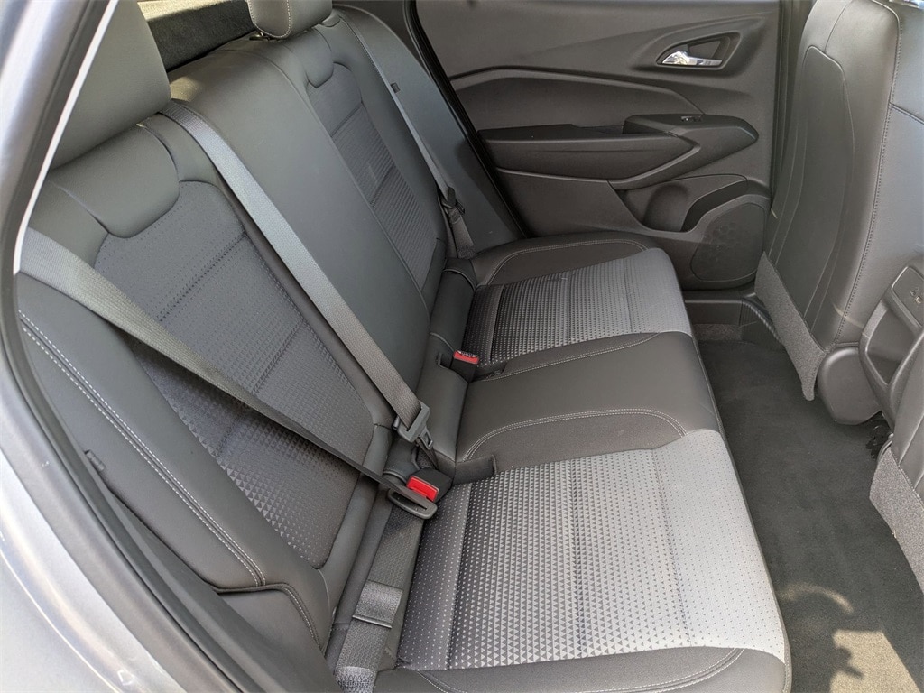 Thumbnail: 2025 Chevrolet Trax - 32