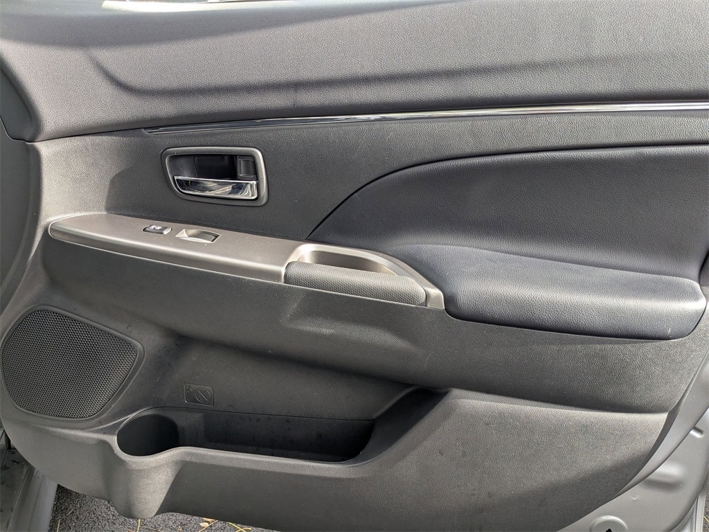 Thumbnail: 2025 Mitsubishi Outlander Sport - 33