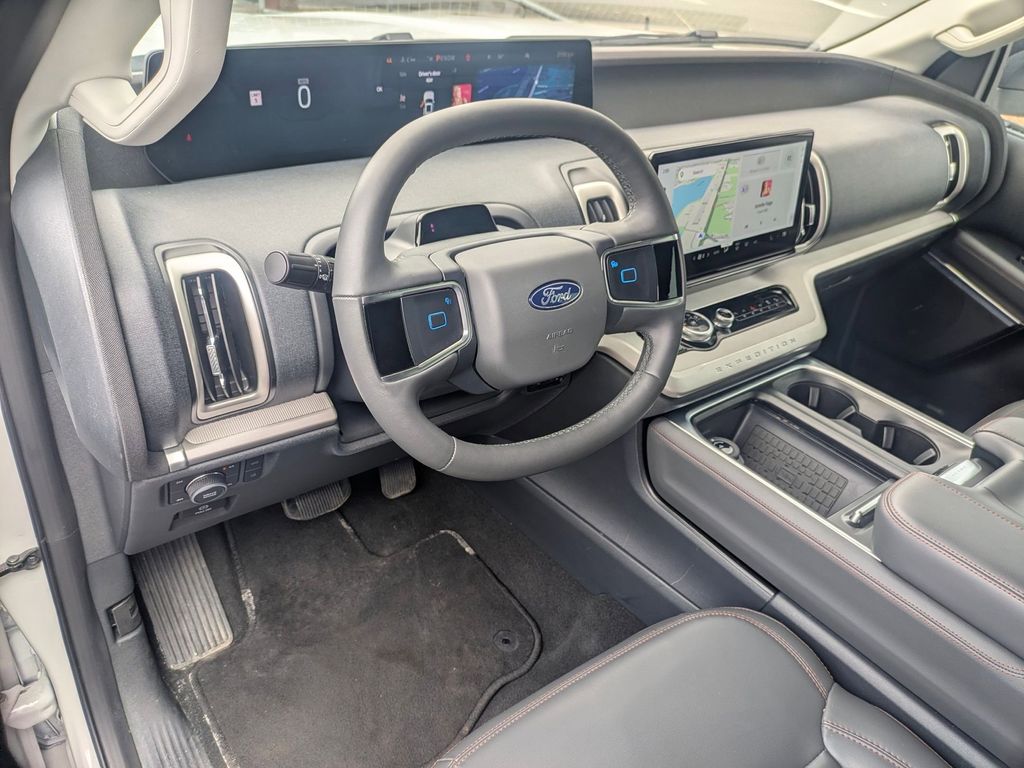 Thumbnail: 2025 Ford Expedition - 18