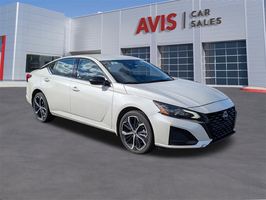 Thumbnail: 2025 Nissan Altima - 9