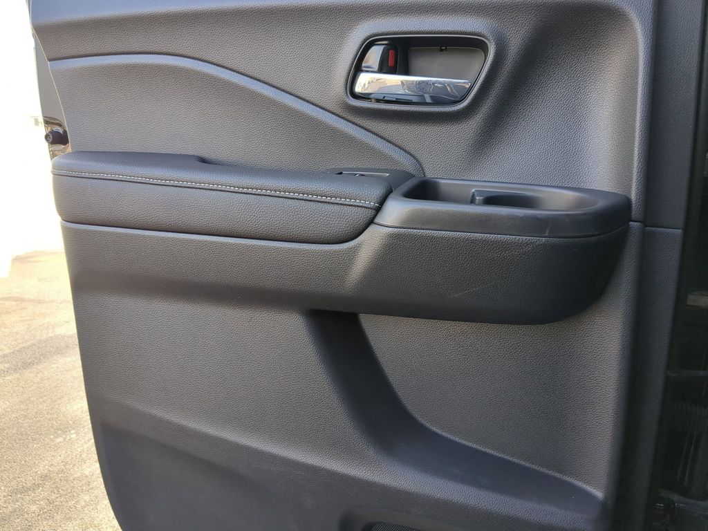 Thumbnail: 2025 Honda Ridgeline - 26