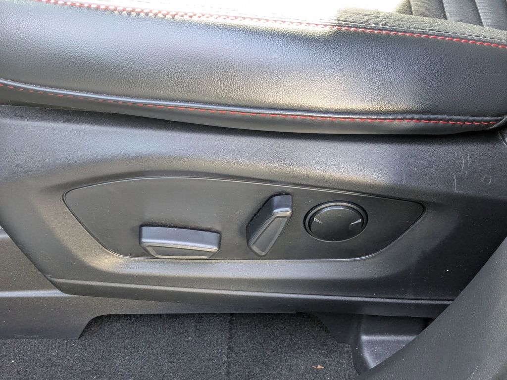 Thumbnail: 2025 Ford Explorer - 14