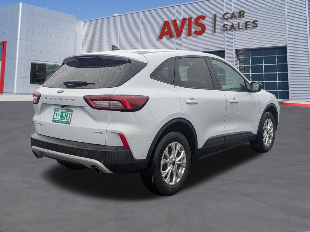 Thumbnail: 2025 Ford Escape - 6