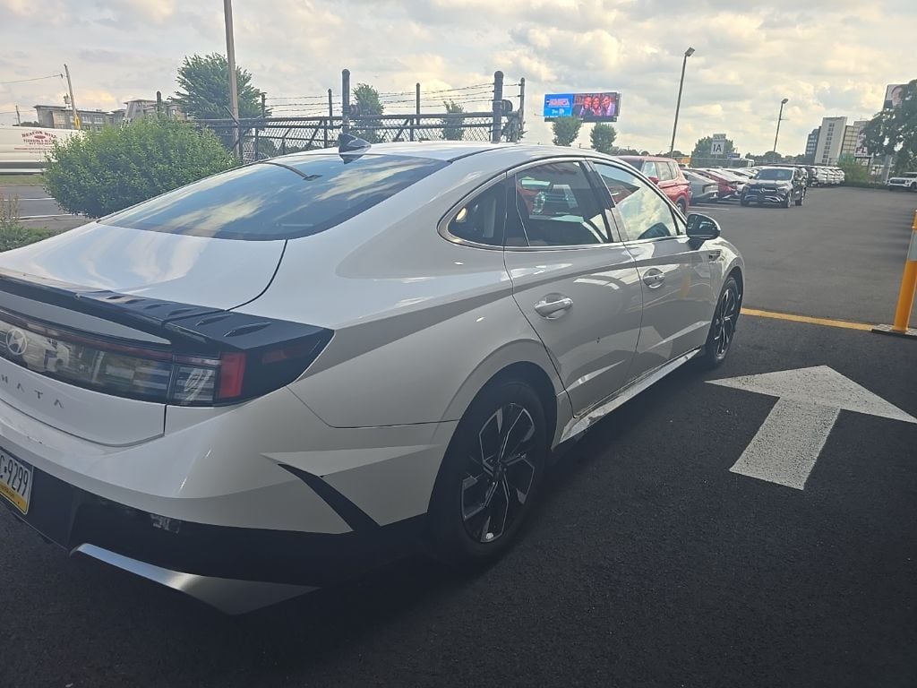 Thumbnail: 2025 Hyundai Sonata - 4