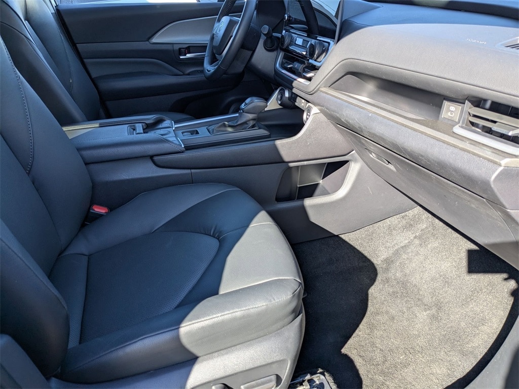 Thumbnail: 2025 Toyota Grand Highlander - 38