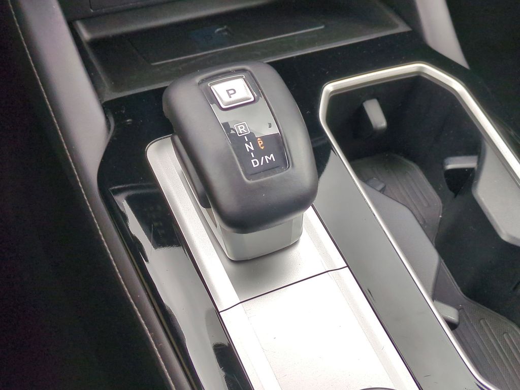 Thumbnail: 2025 Mitsubishi Outlander - 15