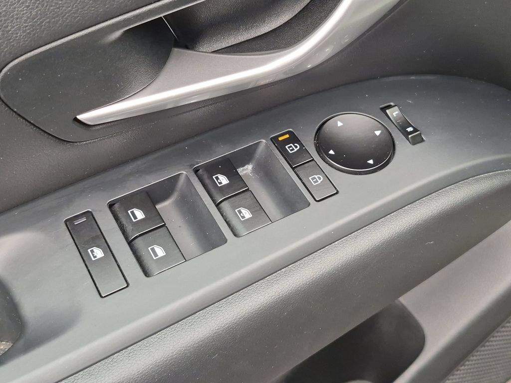 2025 Hyundai Santa Cruz SEL - Photo 13