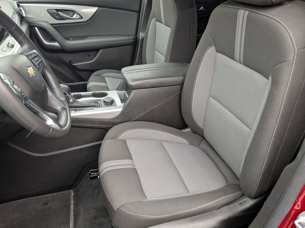 Thumbnail: 2025 Chevrolet Blazer - 16